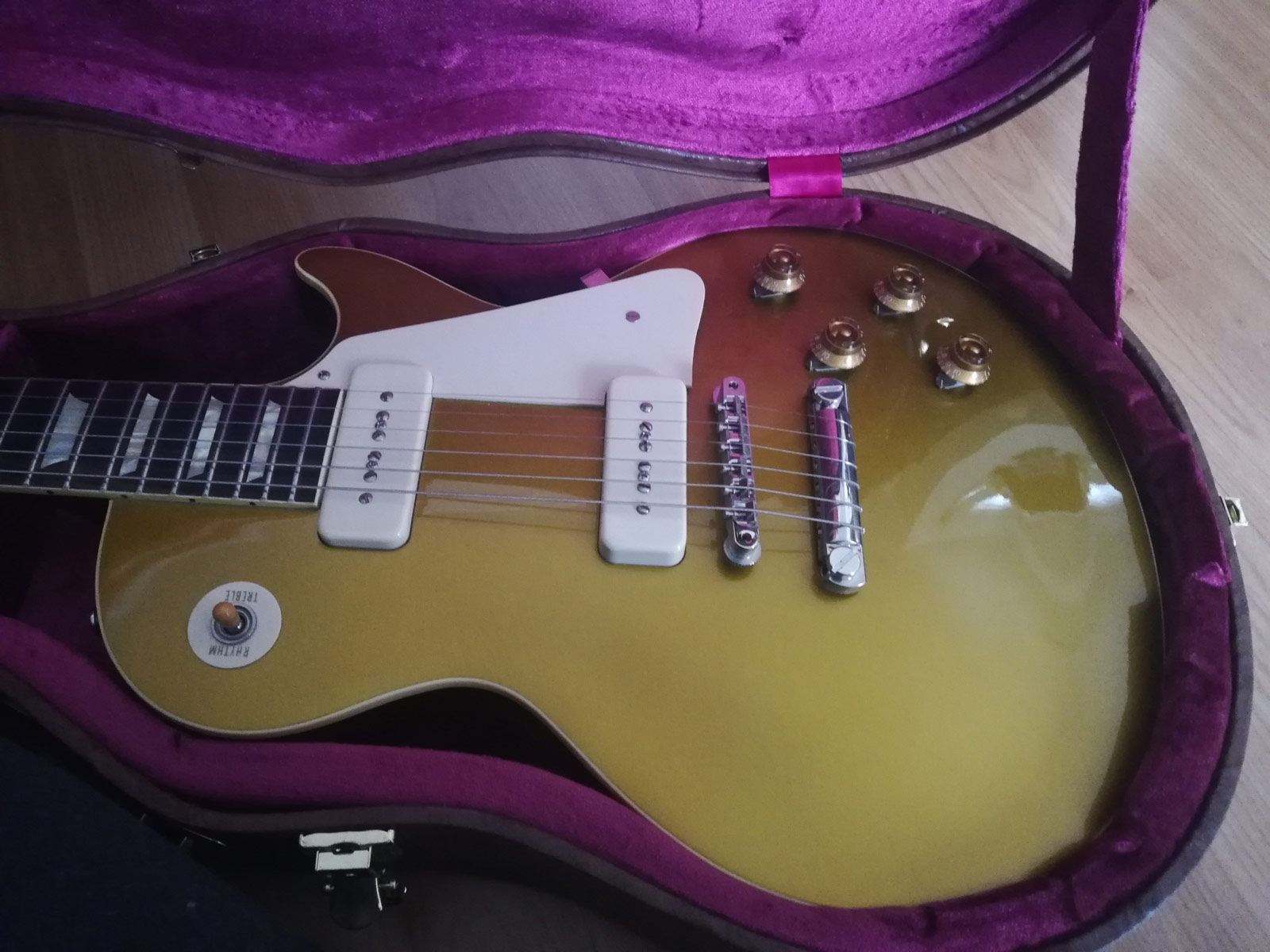   Gibson les Paul 1956 goldtop reissue darkback   